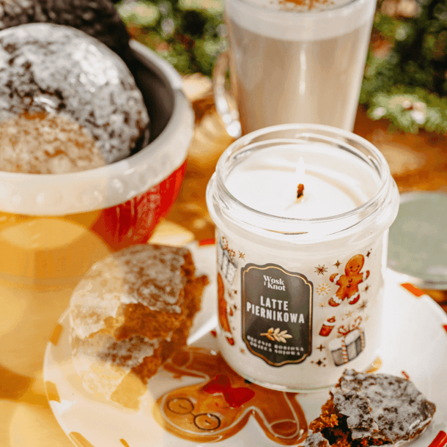 Świeca Sojowa ''Piernikowa Latte'' – Wosk i Knot 300 ml