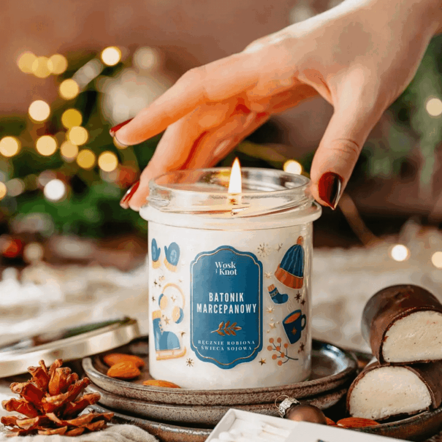 Świeca Sojowa Marcepanowy Batonik - Wosk i Knot 300ml