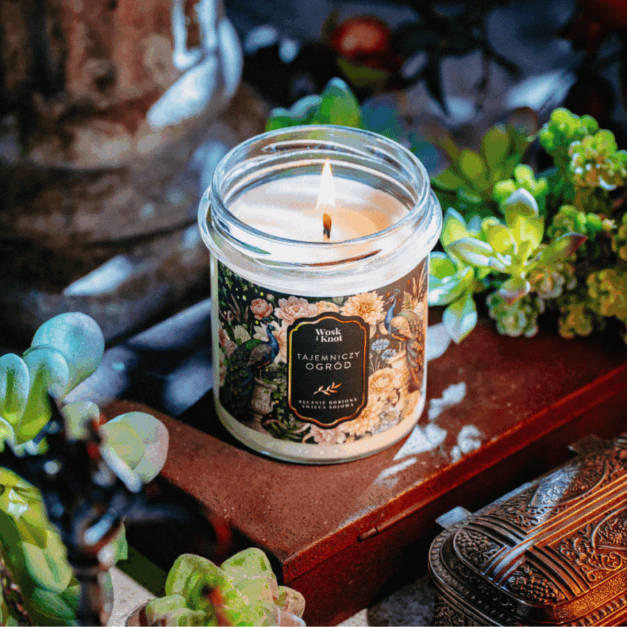 Świeca sojowa ''Tajemniczy Ogród'' - Wosk i Knot